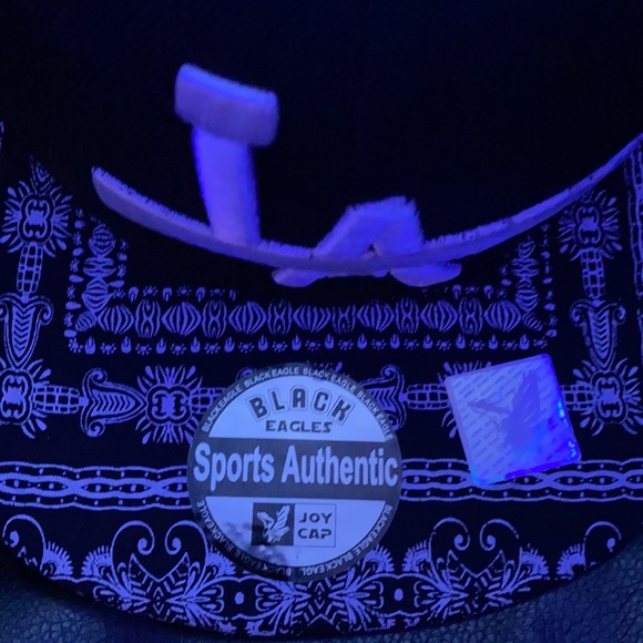 LA cap - Picture 2 of 5